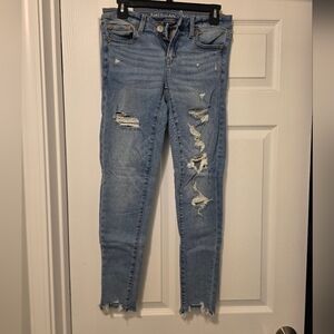 American Eagle Outfitters Women's Light Blue Distressed Skinny Jeans